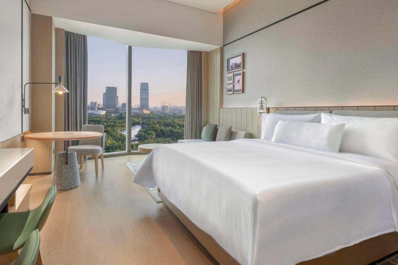 Отель Element Guangzhou Baiyun Экстерьер фото