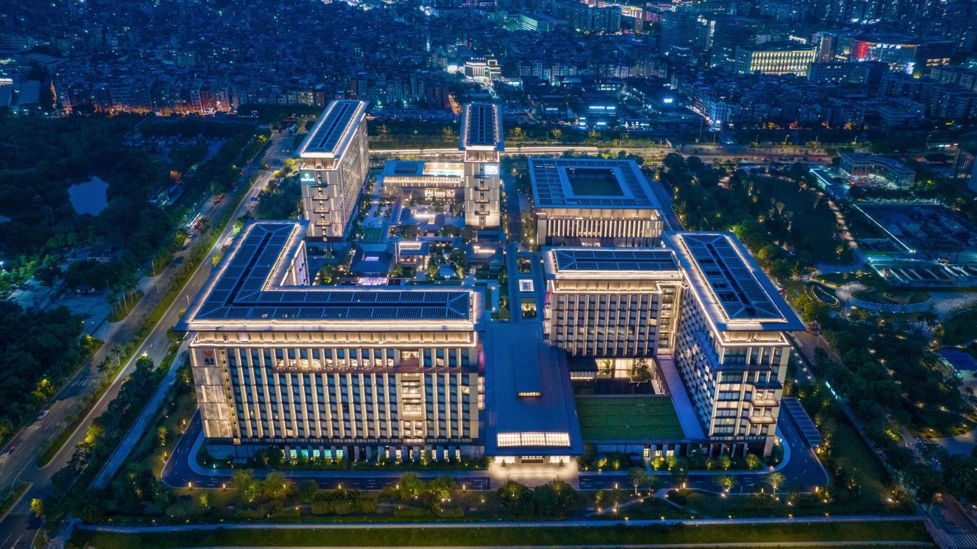 Отель Element Guangzhou Baiyun Экстерьер фото