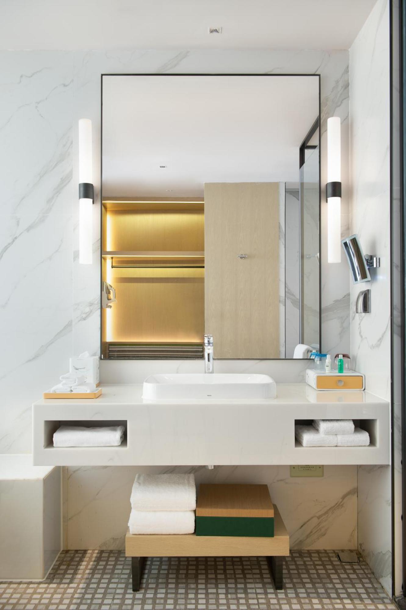 Отель Element Guangzhou Baiyun Экстерьер фото