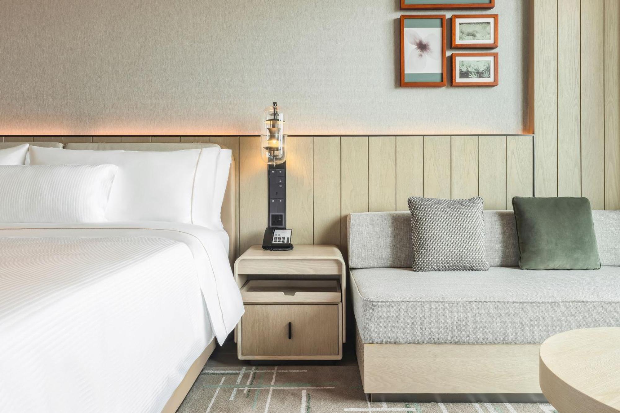 Отель Element Guangzhou Baiyun Экстерьер фото